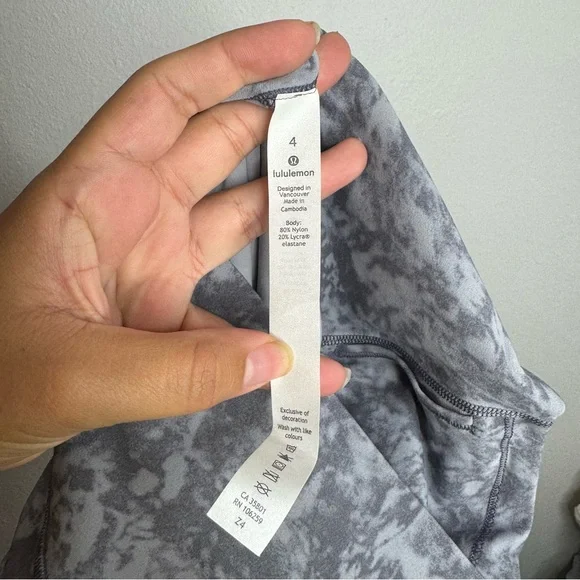 Lululemon 21" Summer Shade Ice Grey Multi Align Crop Leggings - Picture 4 of 6